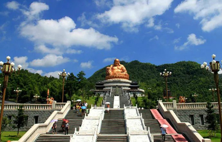 “中国佛教五大名山”之一——雪窦寺